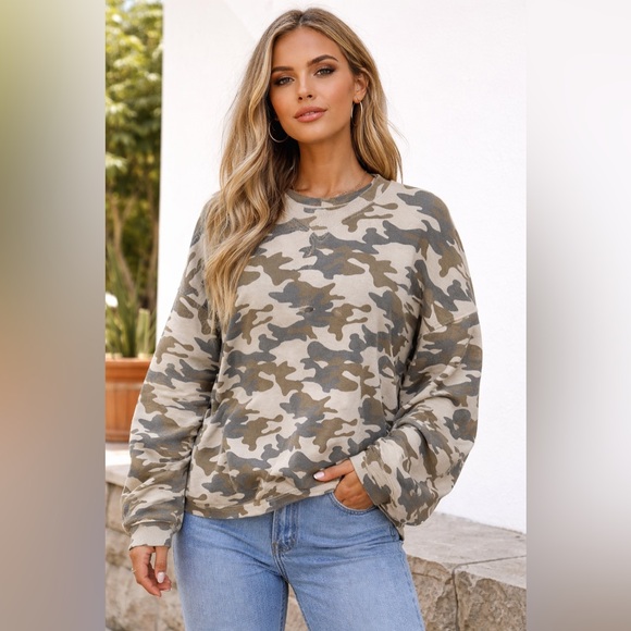 Rebecca Minkoff Green Camouflage Crewneck medium Boxy Balloon Sleeves Sweater